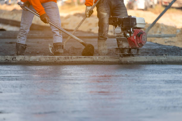 Best Commercial Concrete Contractor  in Lake Riverside, CA